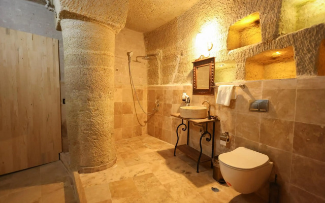 Travel Inn Cave Hotel