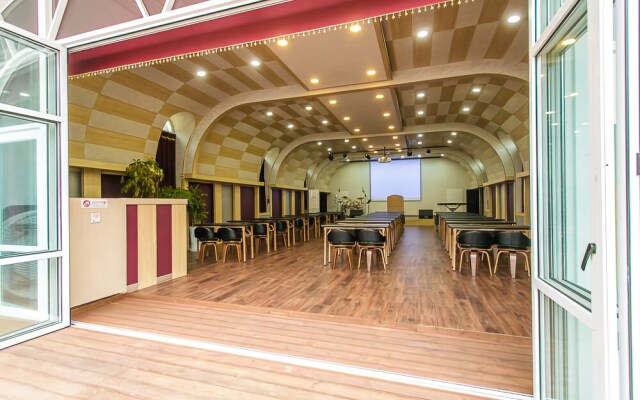 Geumsan Forest White Castle Pension