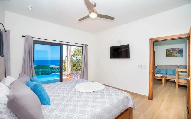 West Bay Breeze 3 Bedroom Home by RedAwning