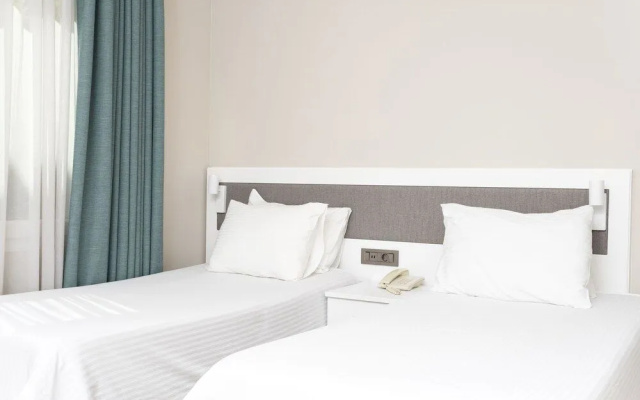 Bay Nihat Lale Otel