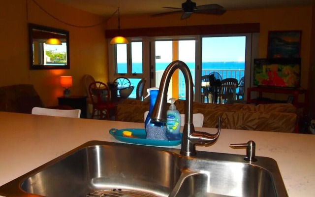 Sea Village #4210 Ocean Front Lanai!