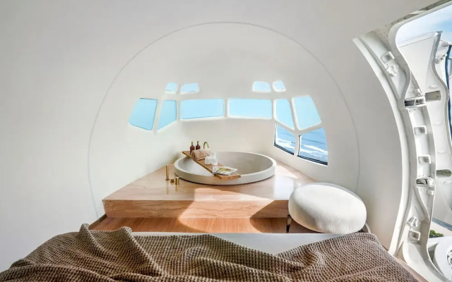 Private Jet Villa