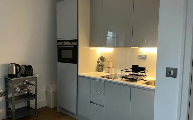 2br-modern-fullkitchen-25mincentrallondon-parking