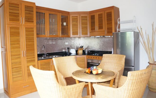 VIP Chain Resort Pool Villa