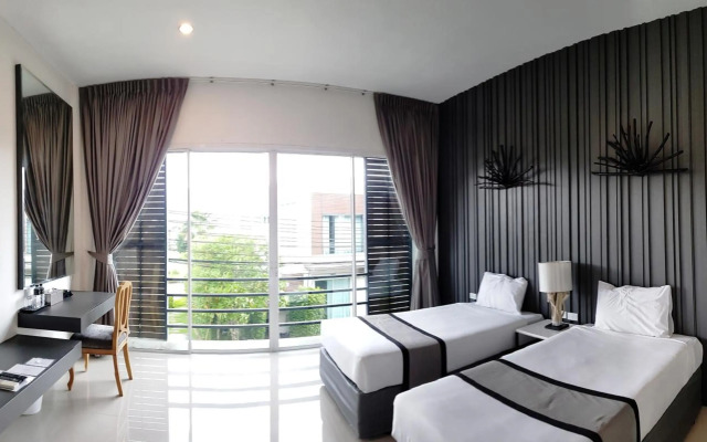 The Midst@ Royal hills Nakornayok