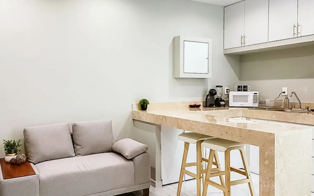 Level luxury condos
