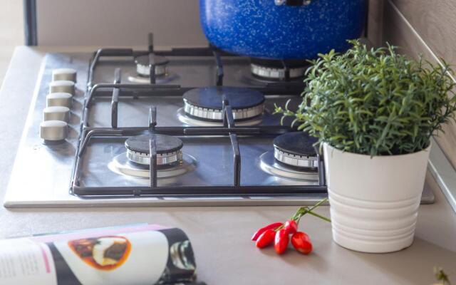 Chiara Modern Apartment by Wonderful Italy
