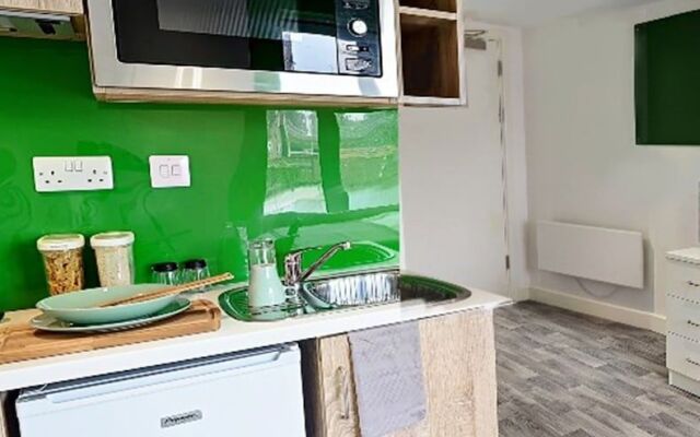 Sophisticated Studios Greenwich