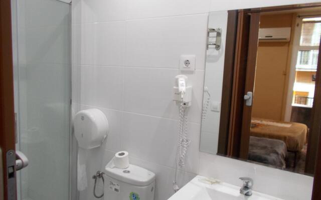 Hostal Nou Raval