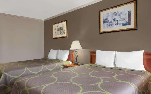 Budgetel Inn & Suites