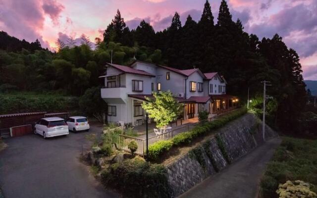 Youth Guest House Atoma