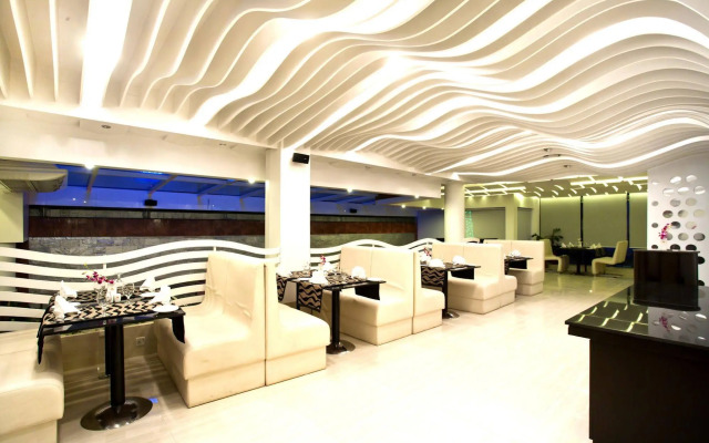 Innotel Luxury Business Hotel