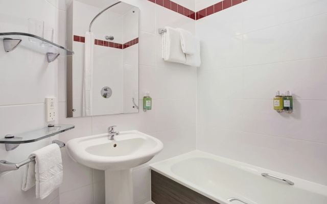 Leonardo Hotel Plymouth