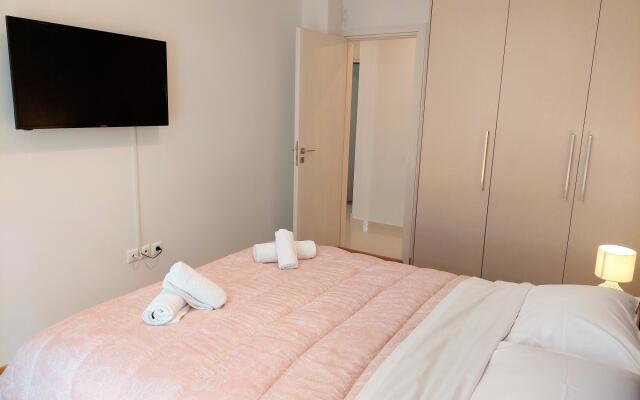 Wonderful Apartment in Acropolis