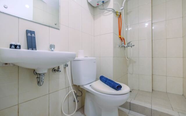 Comfortable and Lovely 2BR Apartment at Springlake Summarecon