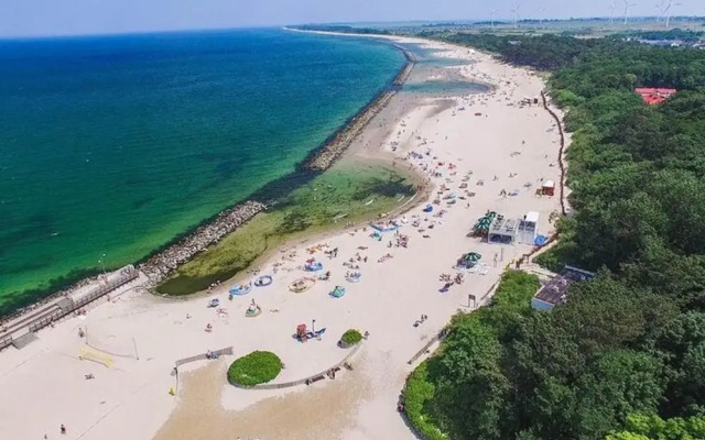 Holiday Apartment Right Next to the Beach Darlowko