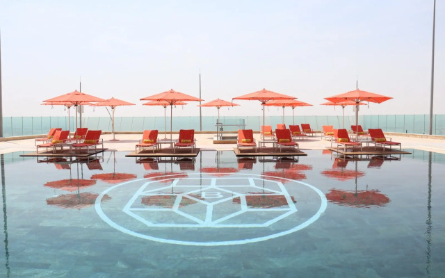 The Bentley Luxury Hotel and Suites