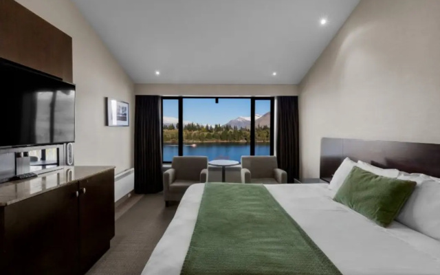 Copthorne Hotel and Resort Queenstown Lakefront – Guest Rooms – Queenstown