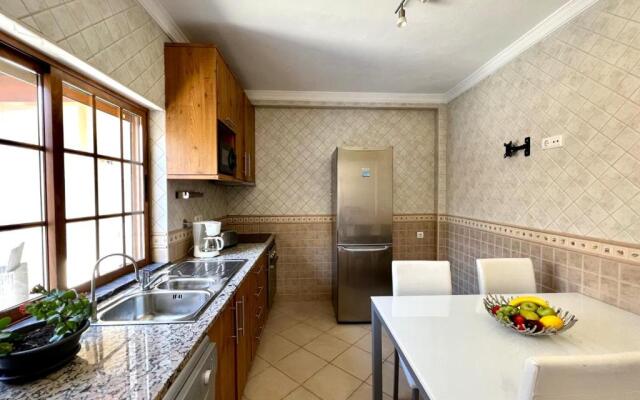 Loulé Central House by Homing
