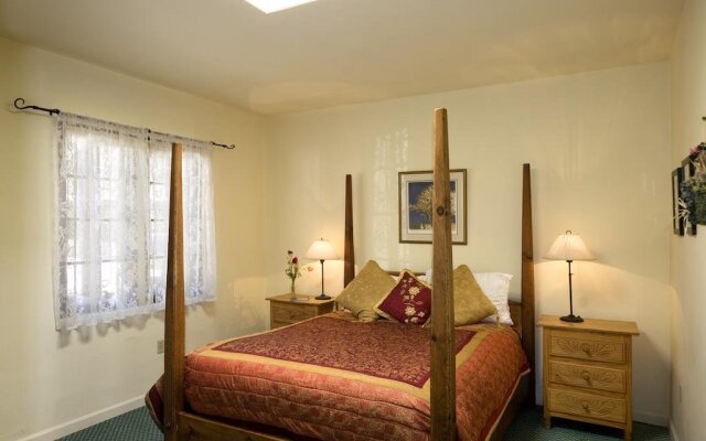 Hacienda Nicholas Bed & Breakfast