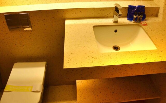 OYO 2029 South Tukoganj