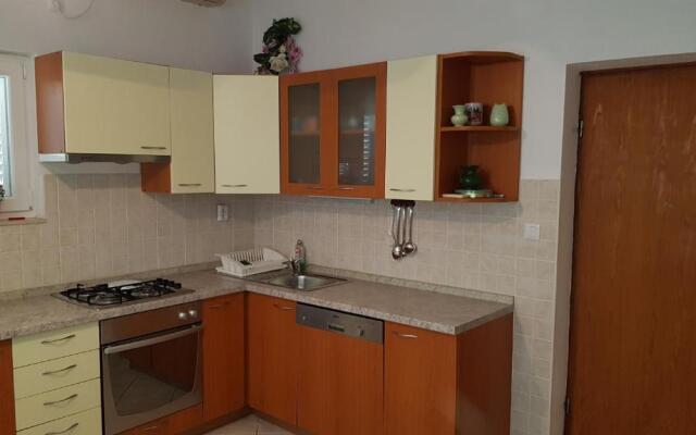 Bocin Rosso Apartments