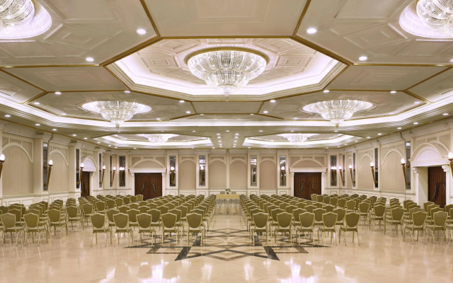 Al Habtoor Grand Resort, Autograph Collection(R)