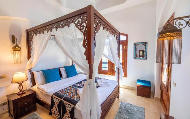 Charming Lagoon Villa Egyptian Style -Sabina 117