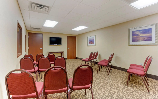 Comfort Suites Charleston West Ashley