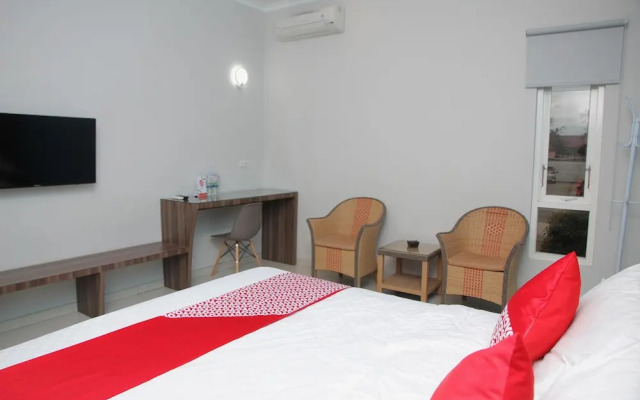 OYO 1100 Galaxy Guesthouse