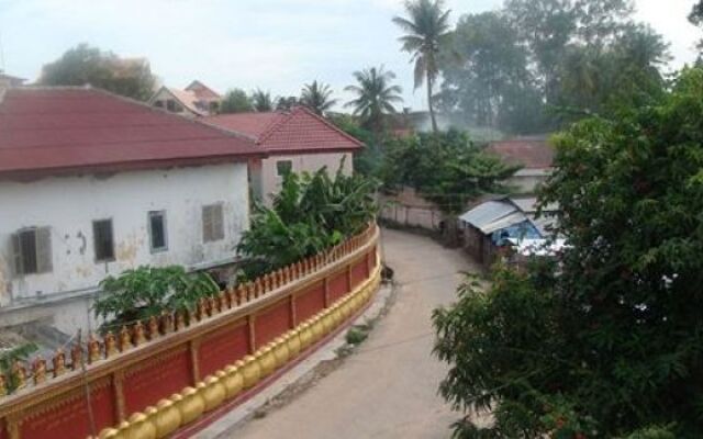 Prohm Roth Guesthouse