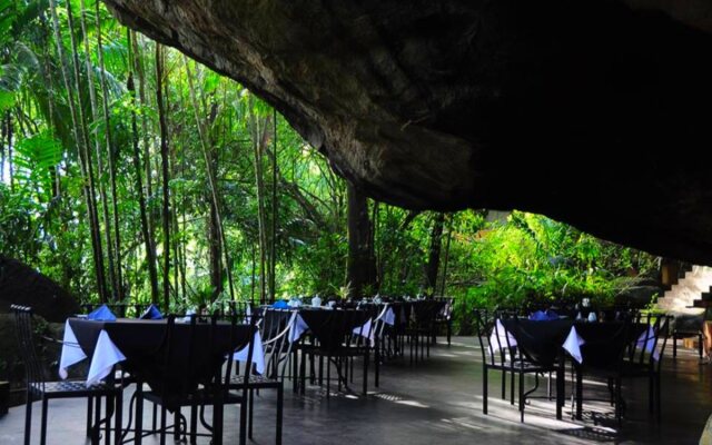 Boulder Garden Hotel