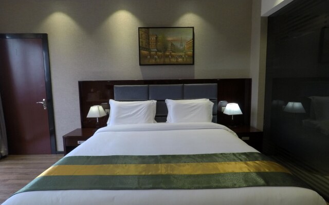 Swiss Lenana Mount Hotel