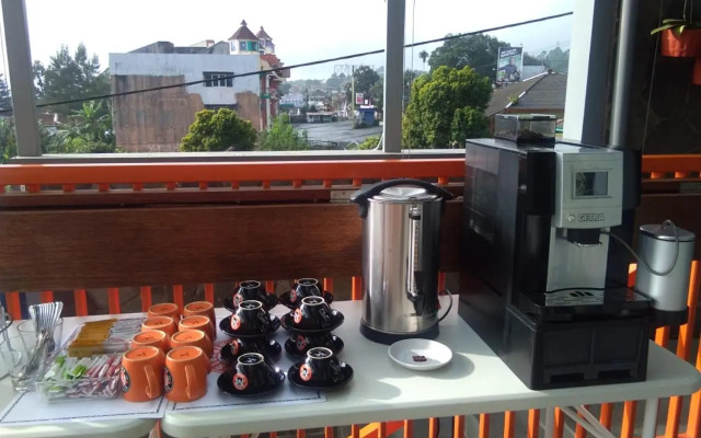 Sturgis Boutique Hotel Cipanas