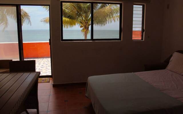 Calmed Beach Front Unit, AC, Wifi