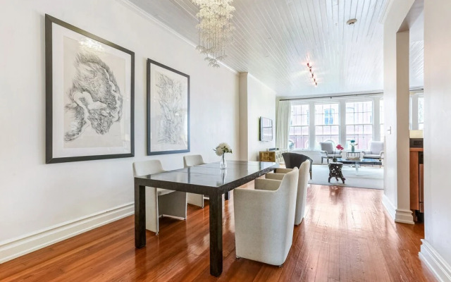 Luxury 4BR With Private Rooftop Deck