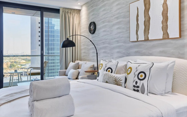 bnbme - Gold Crest Views 2 - STUDIO