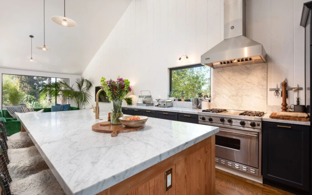 Silver Lake 3br W/ Water Views 3 Bedroom Home