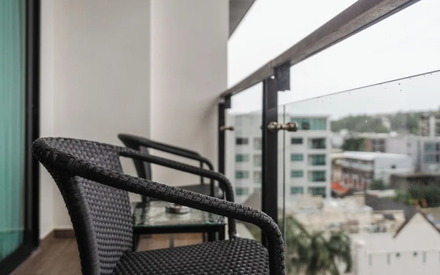 Chill & Play Near Beach Pool C202