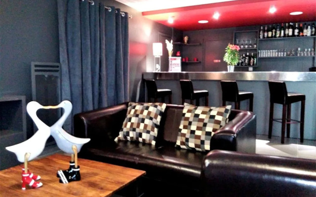 Logis Hôtel Restaurant Le Pardaillan