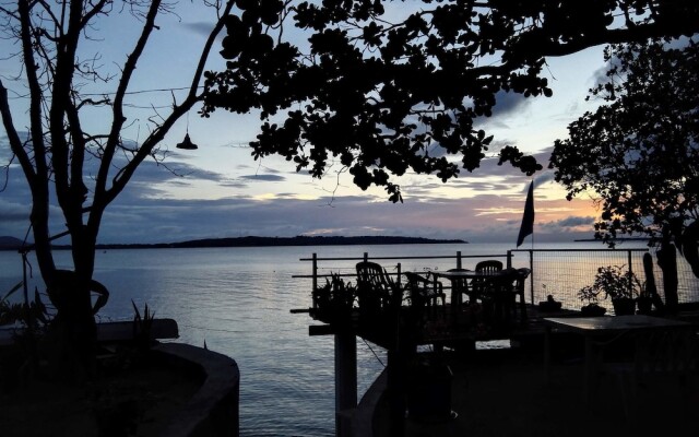 Rene's Diverslounge Resort