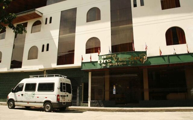 Hotel Oro Verde & Suites