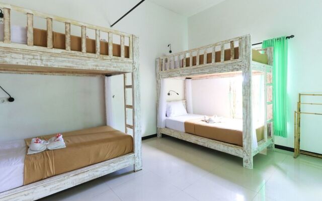 The Green Groves Hostel