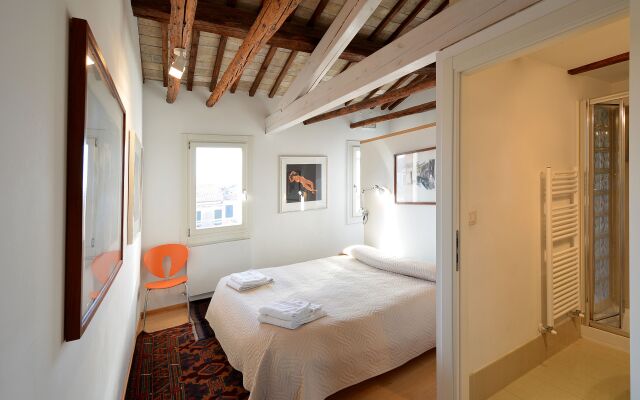 TERRACE!, TERRACE 360' STYLISH, 3bed, aircond wifi
