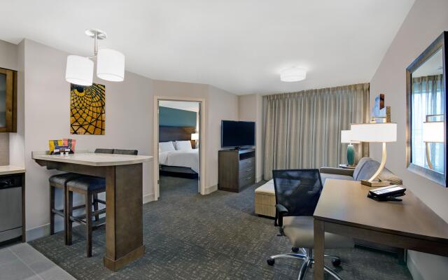 Staybridge Suites Sterling Heights - Detroit by IHG