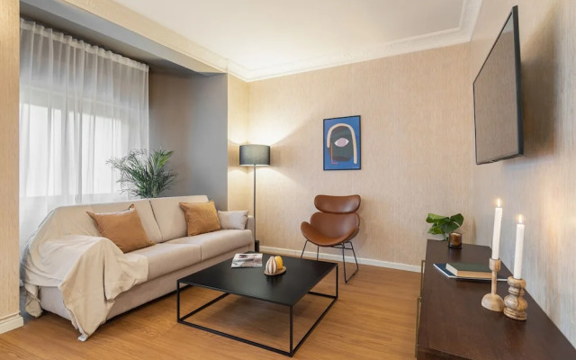 Rafael Apartment by Olala Homes