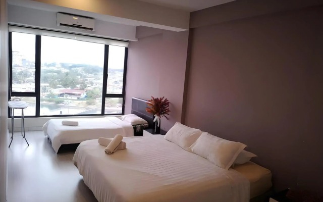 Marina Travellers Suite SKY Karamunsing