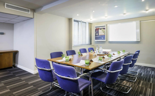 Holiday Inn Glasgow Airport by IHG