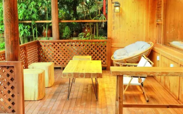 Xijiang Miaoli Theme Hotel