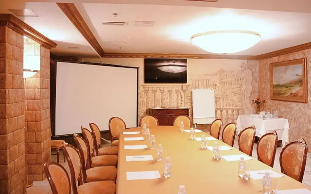 Podol Plaza Hotel